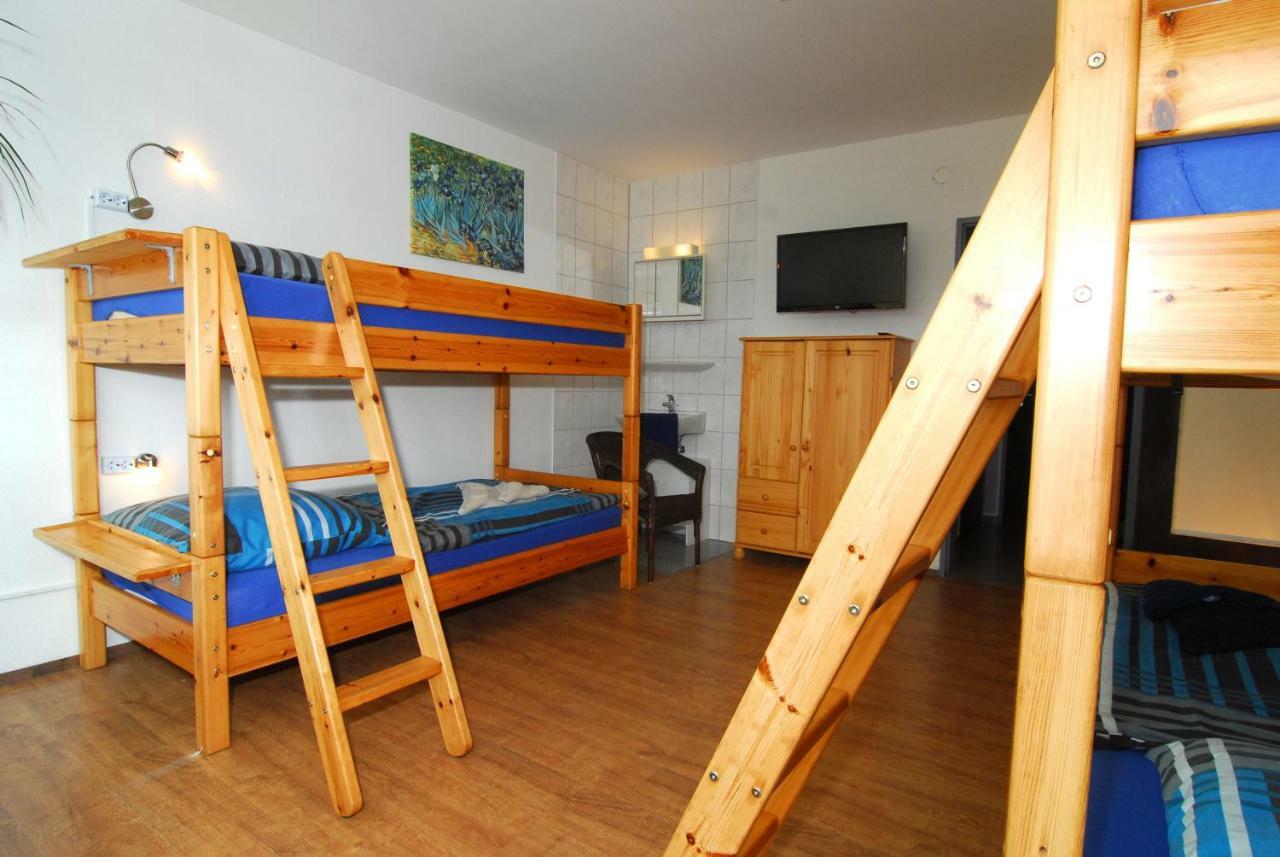 Monteurwohnungen Krings Am Steinbuechel 1 Eschweiler Buitenkant foto